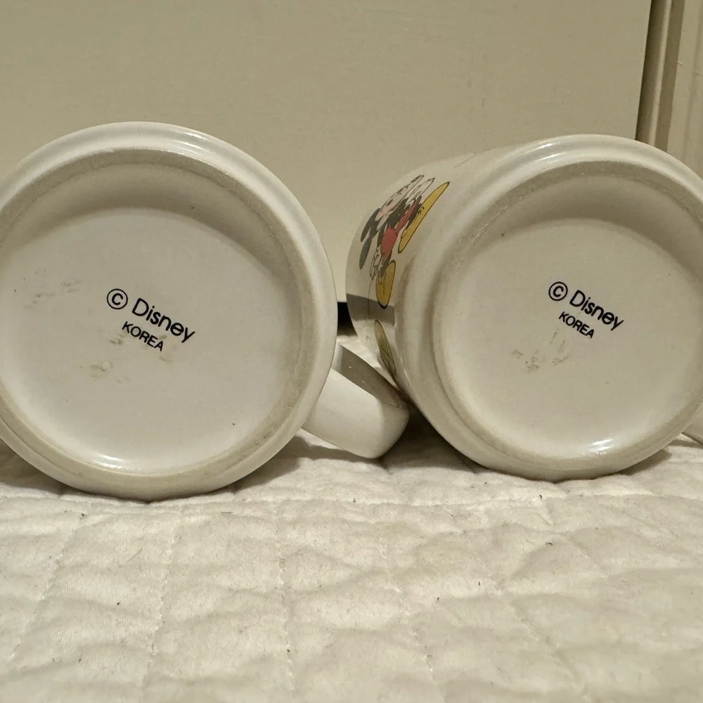 Disney Vintage Mickey and Minnie Mouse Walking Coffee Mugs